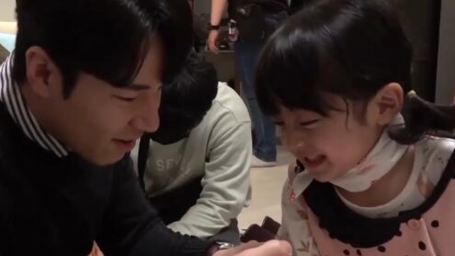 【Hi Bye,Mama】[花絮] 让暖心的汝矣岛三剑客的复仇血战哈哈哈 (fea赵瑞雨t.撒娇王)