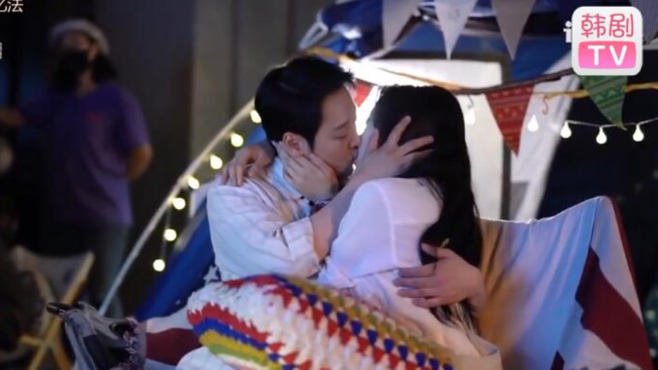 【那个男人的记忆法】[吻戏花絮]记忆CP超长4分钟吻戏花絮~羞羞羞~