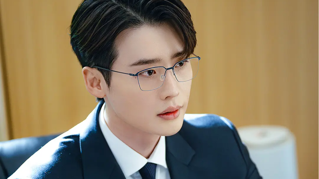 李钟硕💓文佳煐新剧《瑞草洞》定档!7月首播