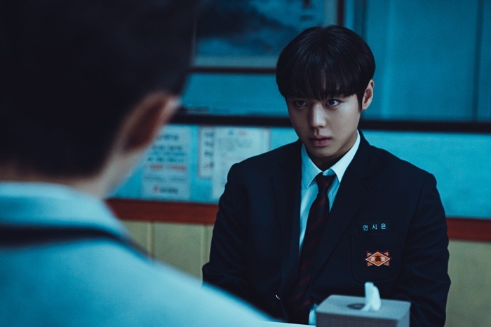 朴志训现象级校园动作剧续作《弱小英雄2》今日全球上线!